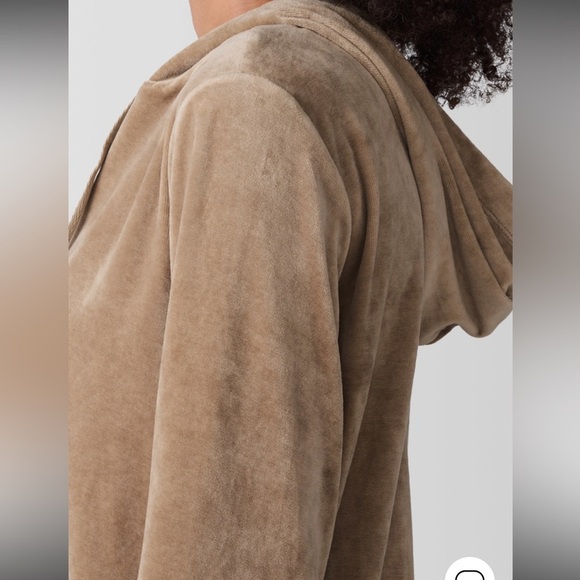 Eileen Fisher NWOT Large Cozy Velour Knit Hooded Jacket in Biscuit - Picture 6 of 10